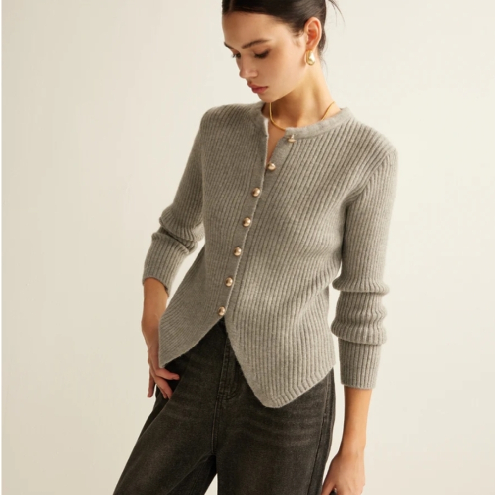 Button Down Split Cardigan - Picture 6 of 8